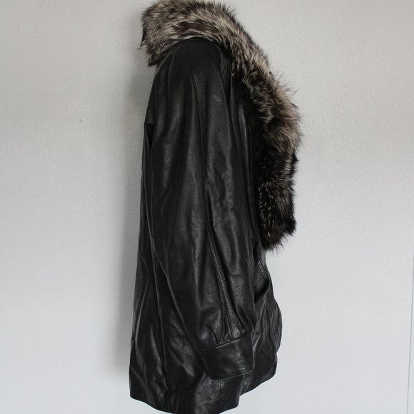 COPY - #85 Leather/fox fur coat - Picture 4 of 4